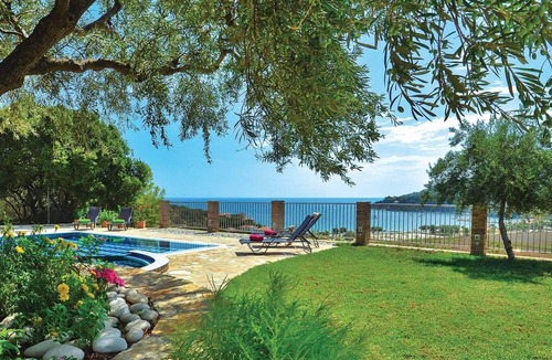 Limni Keri Villa | Peaceful villa, set amongst olive groves