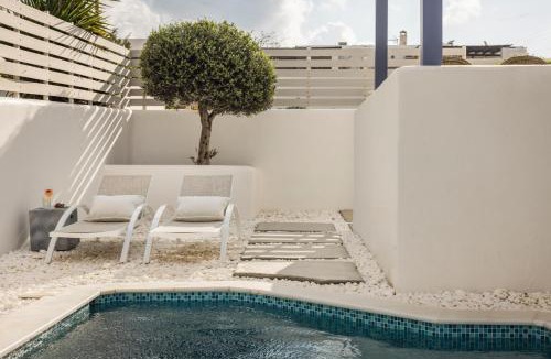 Aliki House | Pebble Summer House