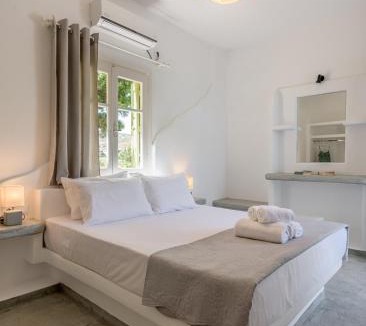 Apollonia Hotel | Pente Elies Milos