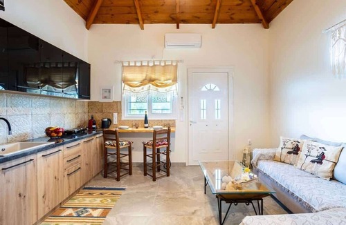 Messini Apartment | Petalidi Sunny Home Two - Cozy Garden Escape