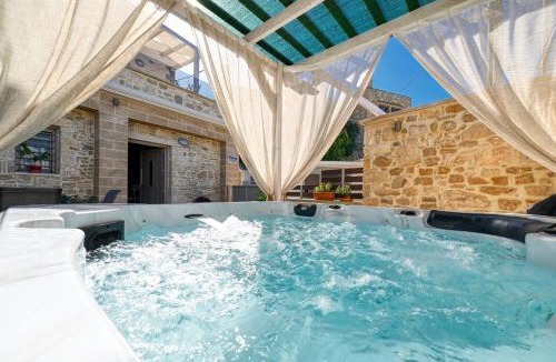 Karefiliana Villa | Petros Luxury Traditional Villa near Falassarna and Balos
