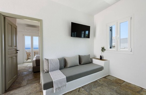 Piso Livadi Apartment | Phaedrus Living: Paros Cycladic Residences 10