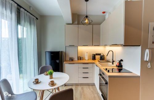 Nea Makri House | Phevos & Athena - Seaside View Luxury Studio in Nea Makri