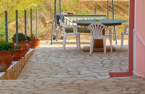 Gardenos Apartment | Pink House Socrates Corfu Courtyard Apartment