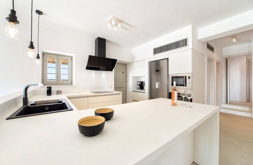 Paros Villa | Platinum Paros Villa | 5 Bedroom Villa | Private Swimming Pool & Stunning Sea