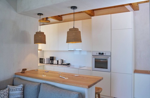 Skopelos Town House | Pnoé Residence
