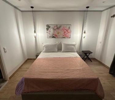 idhra Apartment | Polina's Apartments