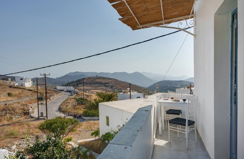 Amorgos Apartment | Politimi's Studio N4 Apartment with Mountain View, Wi-Fi, and Air Conditioning