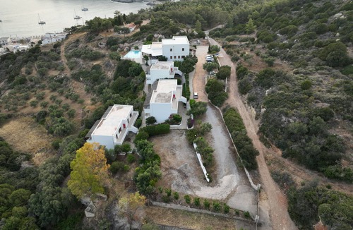 Kithira Hotel | Porto Delfino Retreat