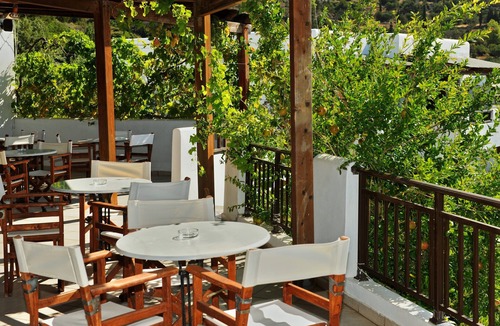 Kithira Hotel | Porto Delfino Retreat