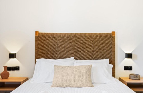 Vathi Hotel | Porto Vathi Suites