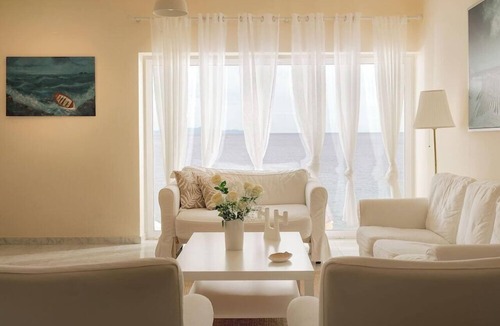 Lavreotiki Hotel | Poseidon Apartments & Villas by the Sea