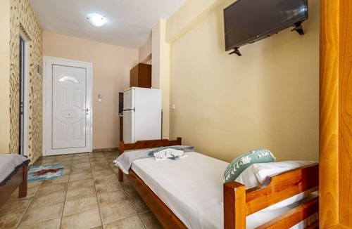 Kallithea Bed & Breakfast | Poseidon Edge No5 by RentalsPro - Kallithea