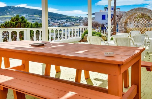Azolimnos House | Pretty Holiday Home in Syros near Sea