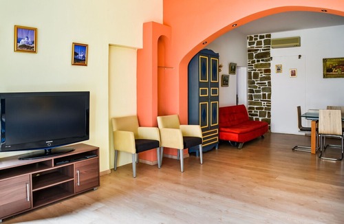 Azolimnos House | Pretty Holiday Home in Syros near Sea