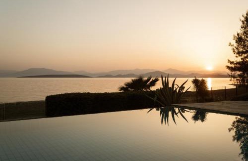 Melissopetra Villa | Private Coastal Villa in Nafplio