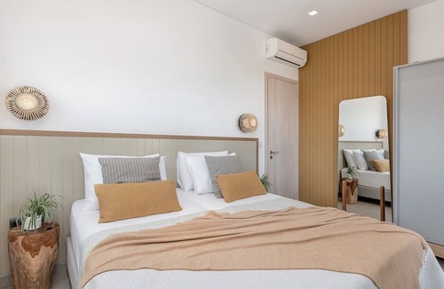 Tavronitis Villa | Private Heated Pool★Walking Distance from the Market & Tavern★500m from the Beach★