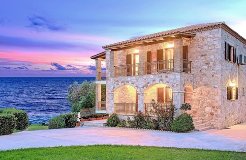 Psarou Villa | Psarou Beach House - Four Bedroom Villa, Sleeps 8