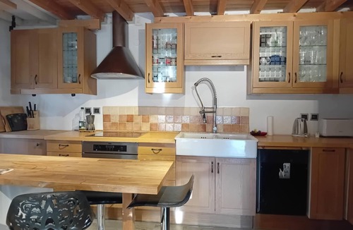 Lirkia Cottage | Quiet peaceful cottage in the hills