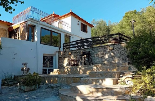 Lirkia Cottage | Quiet peaceful cottage in the hills