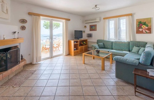 Lavreotiki Villa | R 1324 Villa Barite (7 bedroom)