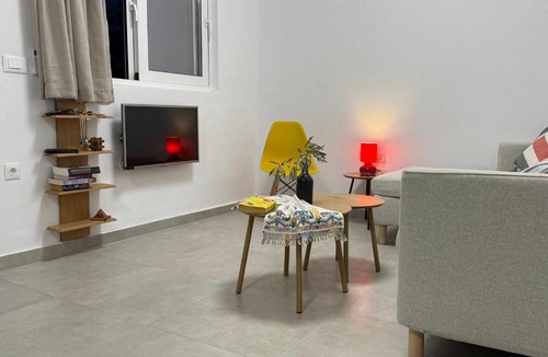 Gennadi House | Radiki