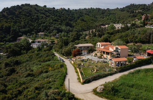 Sinarades Apartment | Rainbow An Apartment, Pelekas Beach, 40 meters from the sea