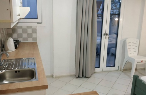 Agia Pelagia Apartment | Renia Studios Economy studio ground floor for upto 4pers