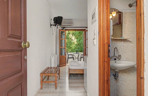 Psaropouli Apartment | Room 'Orama 32' with Sea View, Wi-Fi and Air Conditioning