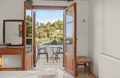 Psaropouli Apartment | Room 'Orama 37' with Sea View, Wi-Fi and Air Conditioning