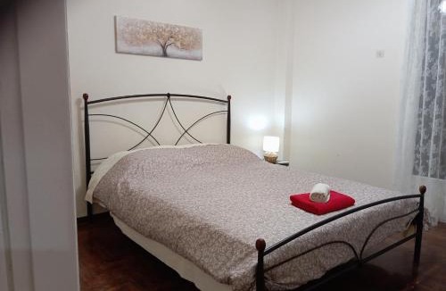 Athens House | Room Z for two 5' from metro
