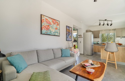 Kourkoumelata Apartment | Rose Garden Home Apartment with Balcony, Wi-Fi, and Air Conditioning