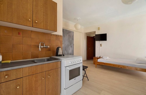 Nikolaiika Apartment | Rousetis Two-Bedroom Apt 205 - 200m from the Sea