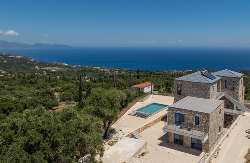 Skinaria Apartment | Royal Majestic Residences with Pool & Sea View