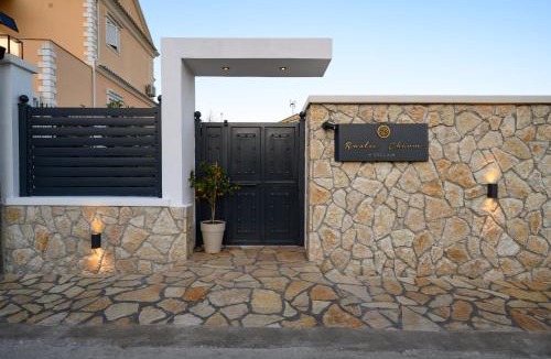 Petriti Villa | Rustic Charm Villa