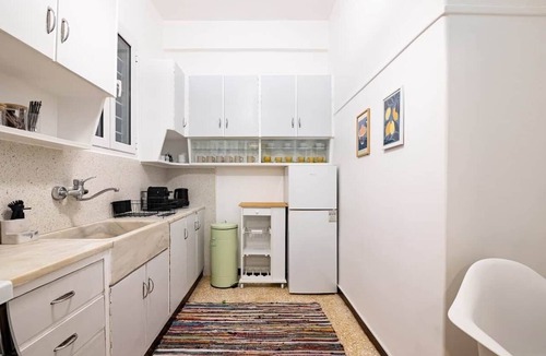 Attiki Apartment | S homes | Athens · Retro-Modern 2BR · Attiki Metro
