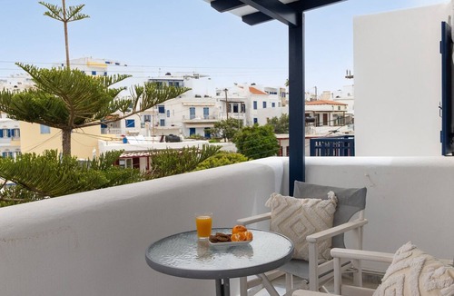 Tinos House | Salt & Stone In Center Of Tinos Luxury Suite