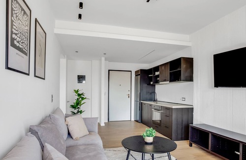 Thessaloniki Apartment | Sanders Arch - Cozy 1-Bdr. Apt. w/ Balcony