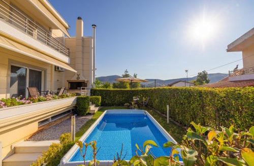 Marathon Villa | Santa Barbara Garden and Pool Home