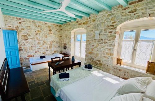 Santa Maria Apartment | Santa Maria Traditional Stone Studio