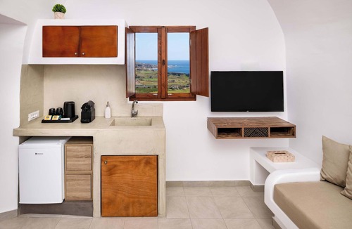 Akrotiri Apartment | Santorini Rooftop Hot Tub Suite w/Panoramic Views