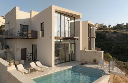 Adele Villa | Sapera Villa I, Iconic Architecture & Sea Views