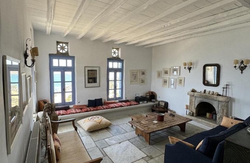 Exomvourgo House | Scalinata Tinos, Sophisticated living