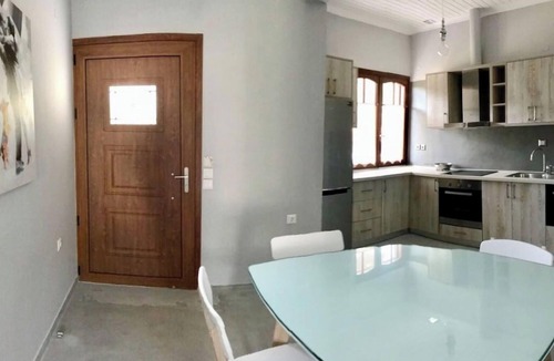 Kalamitsi Apartment | Sea Breeze apartment n.1 (with private pool)