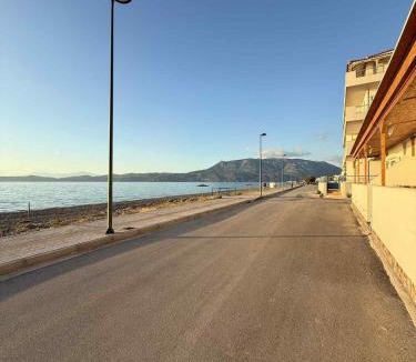 Korinthos Apartment | 'Sea Breeze' Korinthos