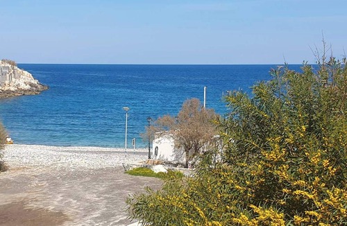 Lionas Apartment | Sea Breeze Retreat – Spacious Apartment with Panoramic Sea View