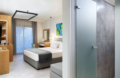 Polichrono Hotel | Sea Level Hotel