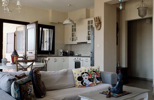 Monemvasia House | Sea View 3 Bedrooms for 6 people Monemvansia view Hot tub/Jacuzzi for 5 people