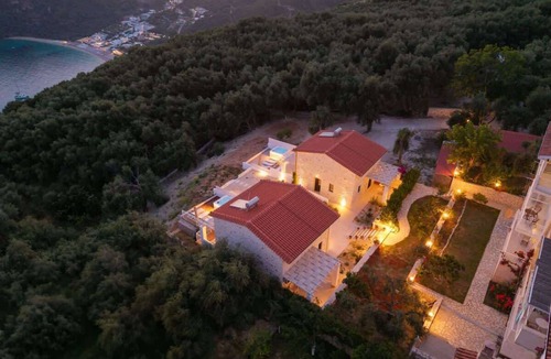 Agia Kiriaki Villa | Sea View, Hot Tub, Lichnos Beach & Parga Parking