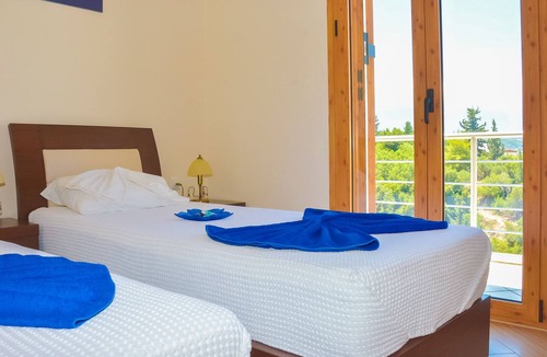 Gavalochori Villa | Sea View Two Bedroom Villa Giorgios